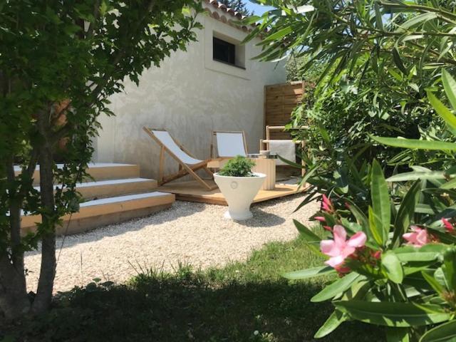 La Maison 1440 LʼIsle-sur-la-Sorgue Zewnętrze zdjęcie